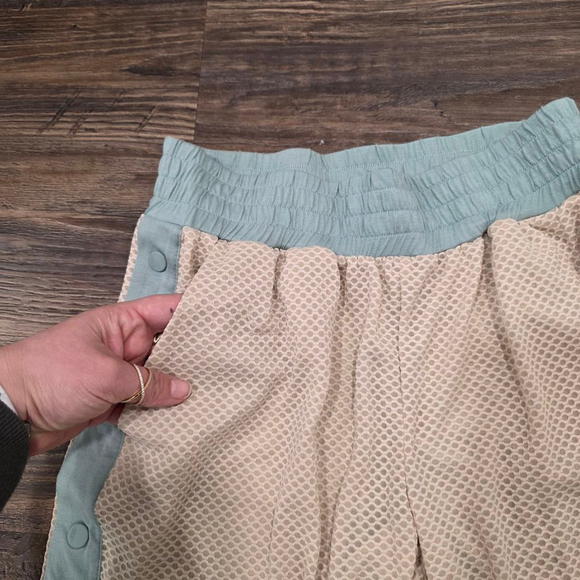 Free People Movement Nothing But Net Pants Womens S Mesh Snap NWOT - Picture 8 of 13